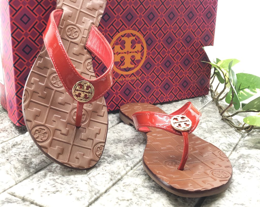 トリーバーチのサンダル大量買取しました！