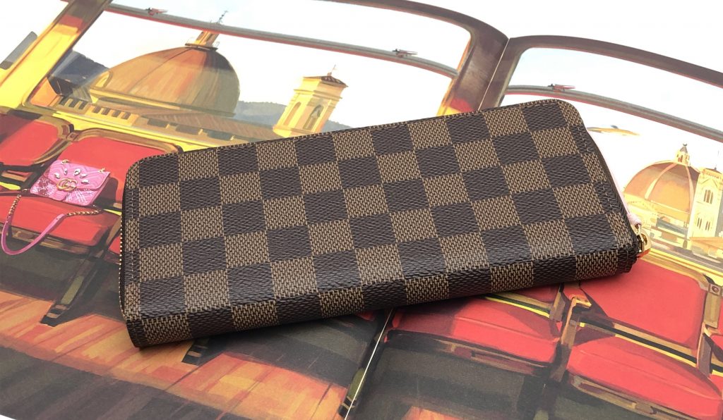 ルイヴィトンのポルトフォイユクレマンスを買う方へ