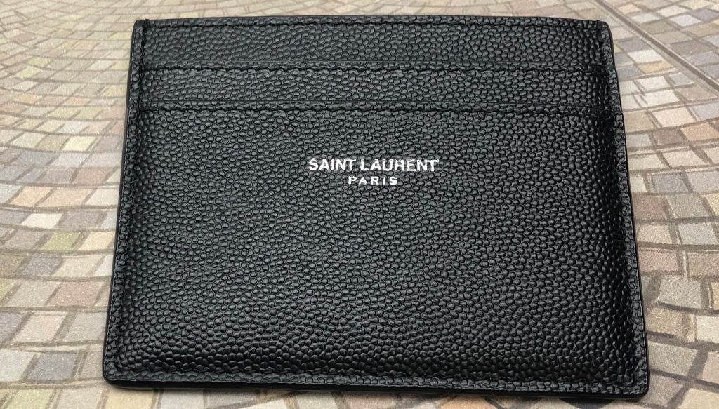 サンローランの買取は、繁華街にある店で売るべき理由