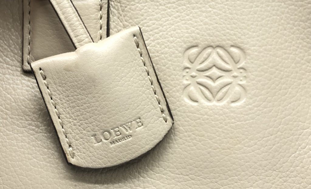 名古屋でロエベのアマソナを高く売りたい方は当店へ！