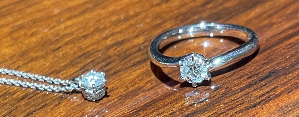 名古屋で「4℃」ヨンドシーを高く売りたい方は当店へ