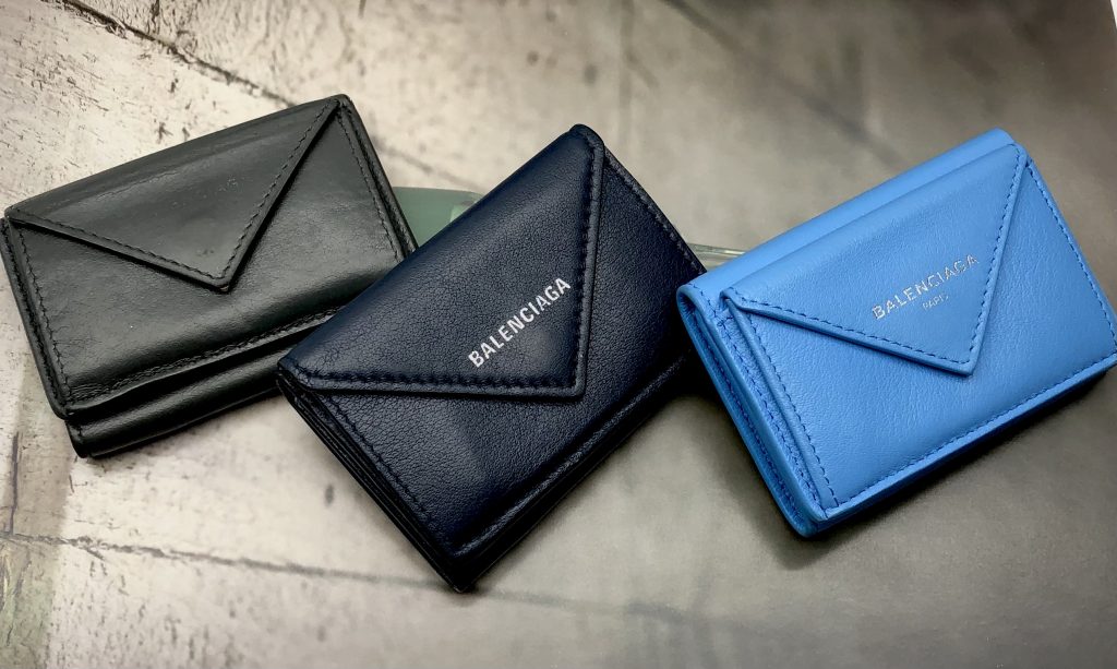 バレンシアガのペーパーウォレットを買う前に知りたい事！