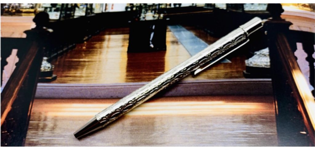 高級ボールペンを使おう！カルティエのボールペンはいくらで買える？