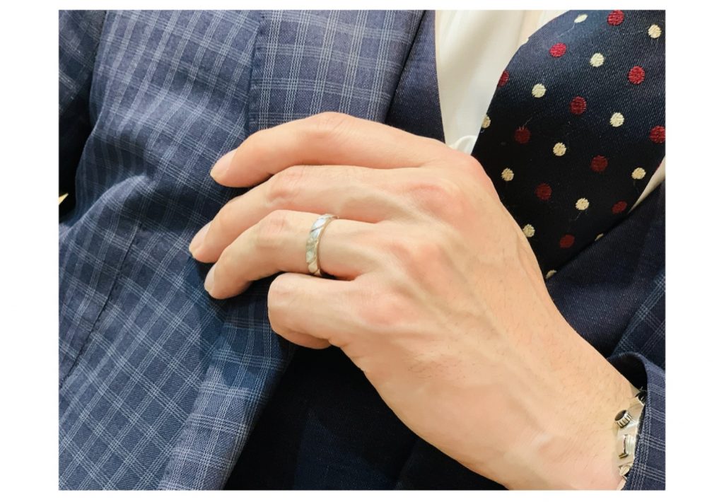 鑑定士が選んだ結婚指輪「ショーメのトルサード」